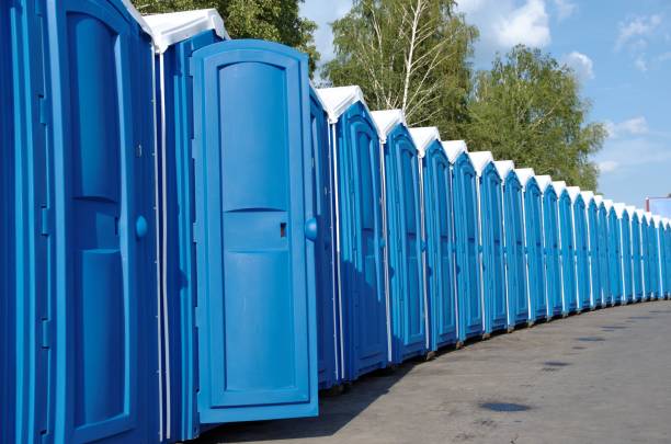 Best Portable toilet rental cost  in Clinton, MD